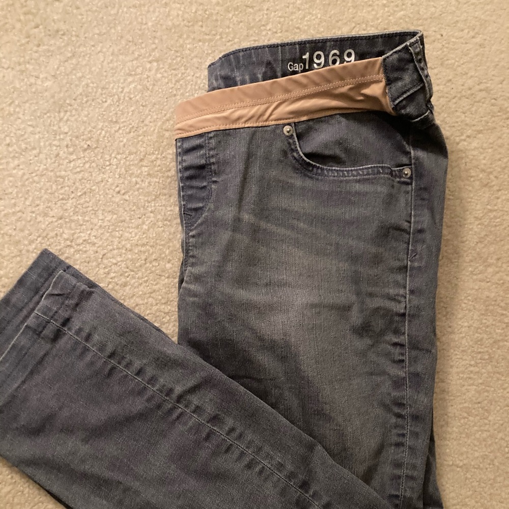 Gray Gap maternity jeans - low panel